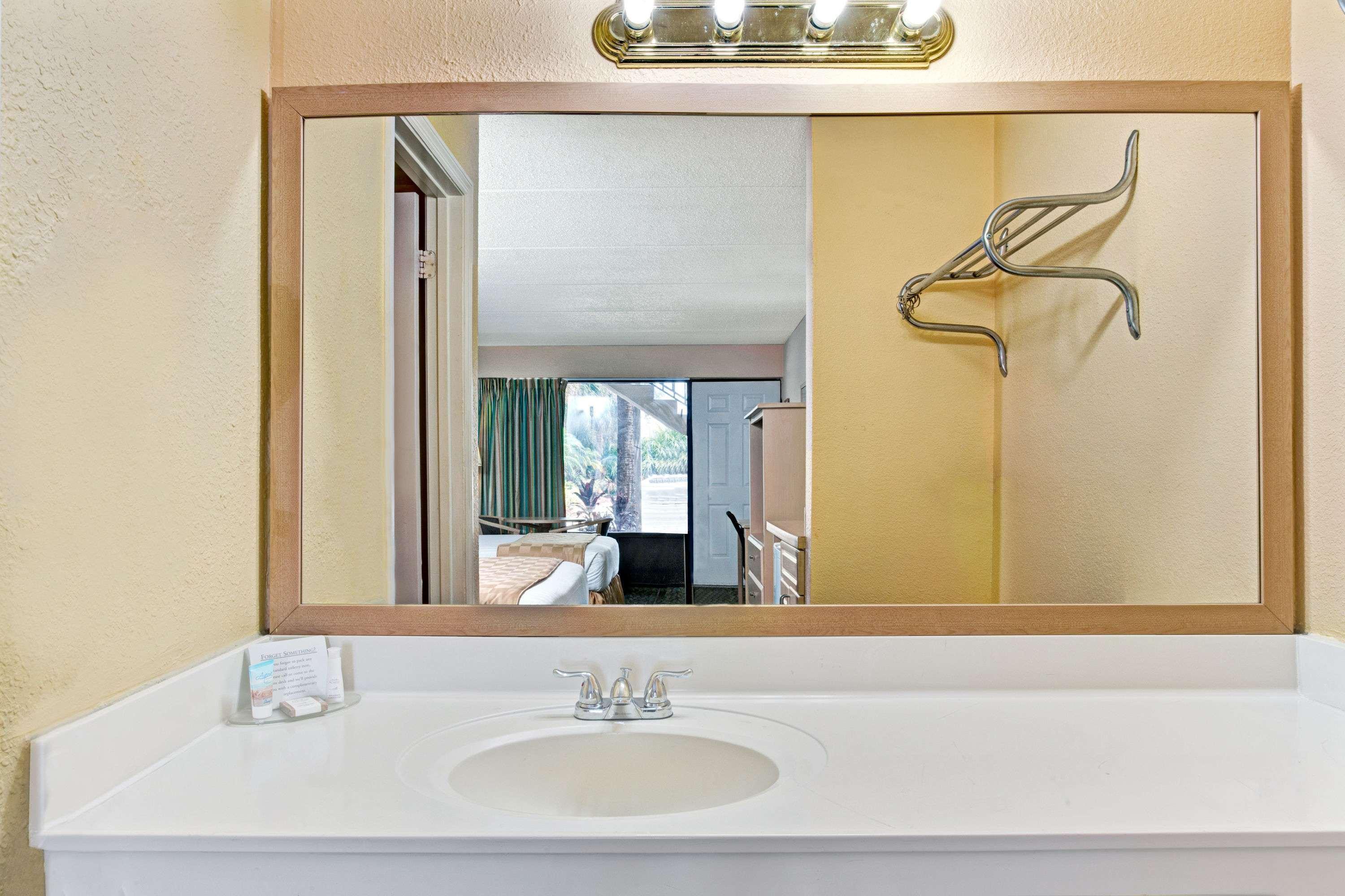 Home 1 Suites Extended Stay - Kissimmee Exterior photo