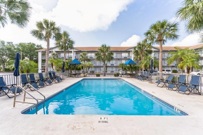 Home 1 Suites Extended Stay - Kissimmee Exterior photo